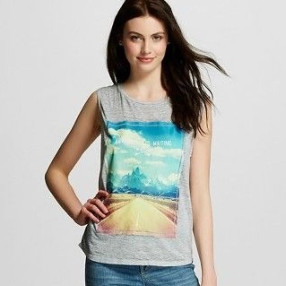 Freeze Adventure is Waiting Graphic Muscle Tee